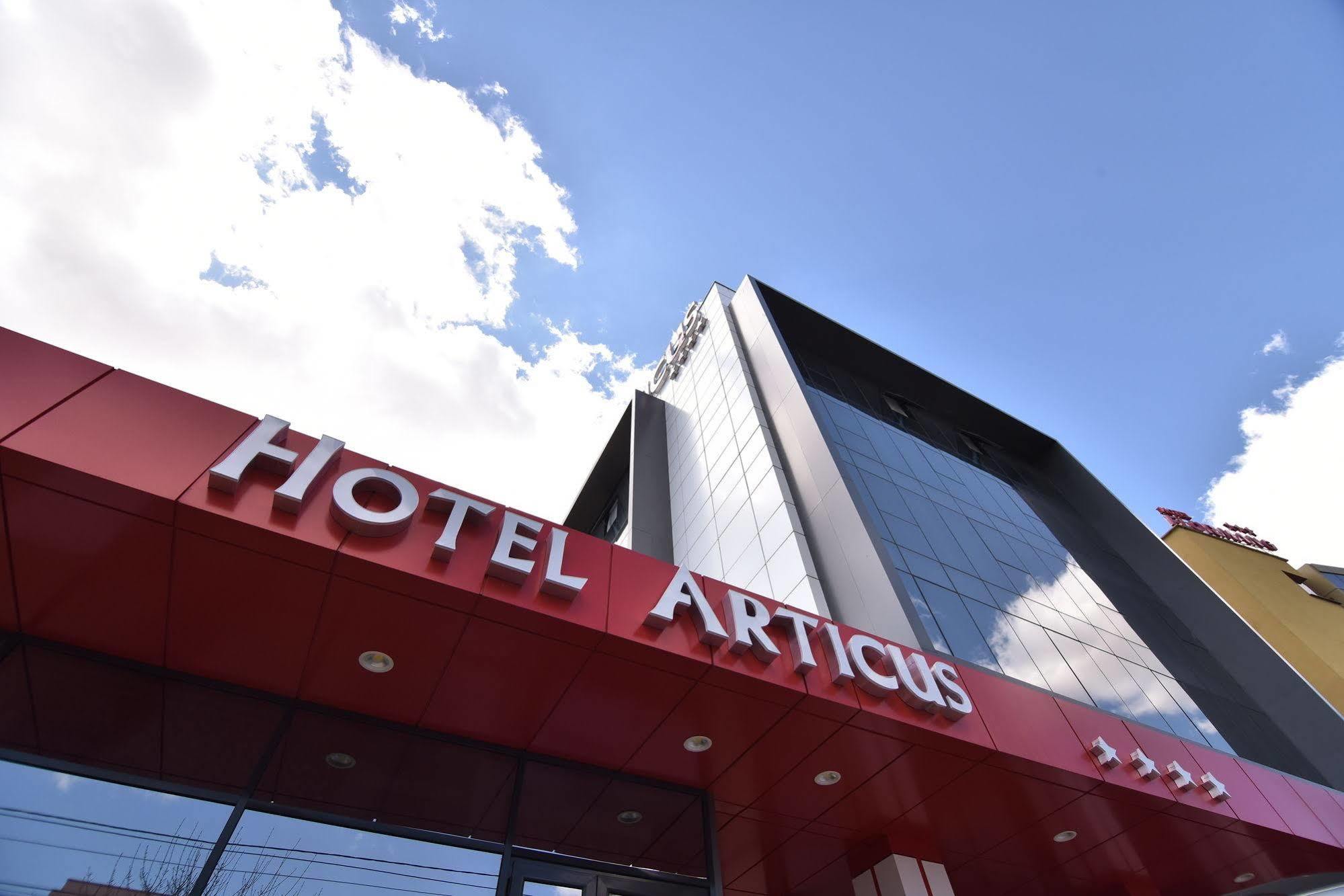 Hotel Articus Craiova Esterno foto